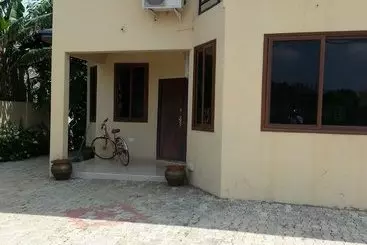 Aparthotel La Fleure House