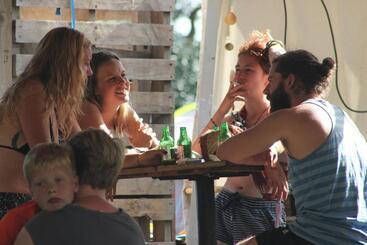 Progress Outdoor Surf Hostel