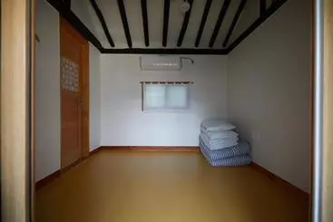 ペンション Bonghwangjae Hanok Guesthouse