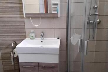 بنسيون Gulyás Vendégház