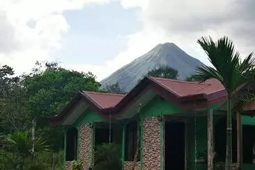 ペンション Bamboo House La Fortuna