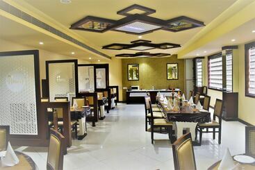 Hotel Ashish Continental