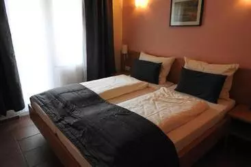 Hotelli Saint Denis Krefeld City