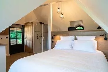 Bed and Breakfast New Cottage & Spa De Nage Guesthouse