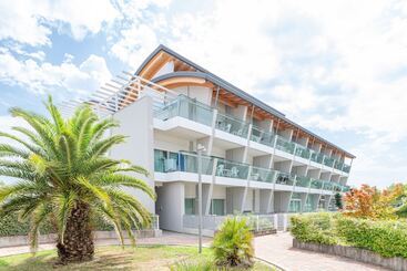 هتل آپارتمان Residenza Turistica Alberghiera Blue Marine