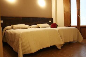 Pensão Hostal Cicloturismo Lopenea