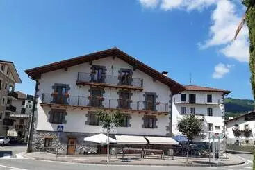 Pensión Hostal Cicloturismo Lopenea