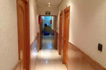 پانسیون Hostal Delfin Verde