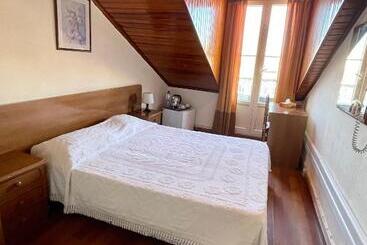 پانسیون Bons Dias