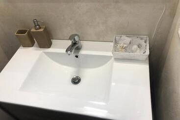 Pensjonat Suite Cagliaritane Notti In Centro