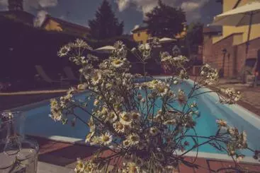 هتل Agriturismo I Surì Asti