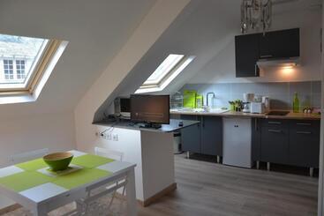 پانسیون Mère Elvira