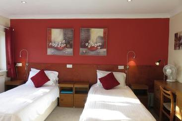 Pensione Cherry Lodge