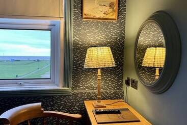 ペンション East Beach Guest House