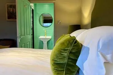 Majatalo East Beach Guest House