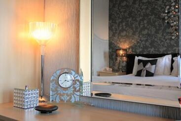 Pensió The Paragon Guest Accommodation