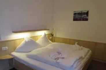 Pension Gast & Logierhaus Am Rheinsberger See