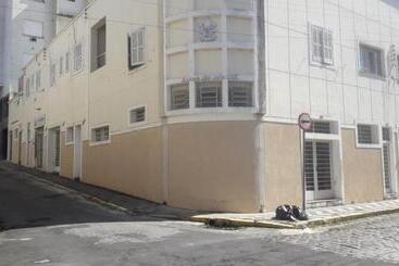 Pension (Hôtel basse catégorie) Aconchego