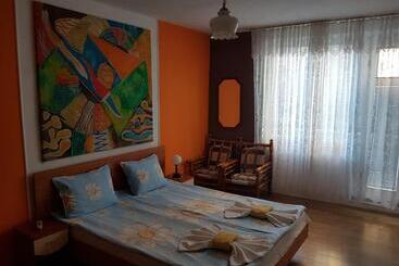 פנסיון Guest House Veselina