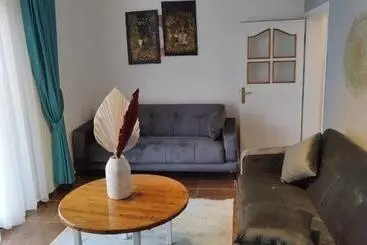 ペンション Cemils Guest House