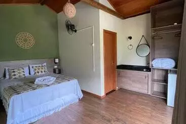 ペンション Pousada Lapralapa