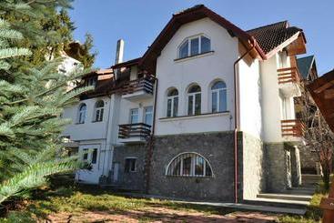 Pensionat Vila Veverita