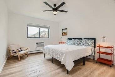 فندق على الطريق Uplift Inn