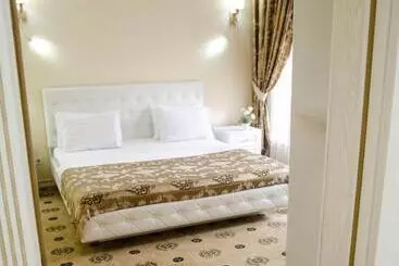 پانسیون Luxury House