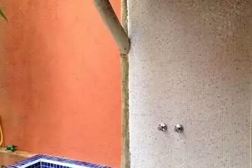 ペンション Lalabella Itaguá