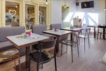 Aparthotel Les Galeries Marval