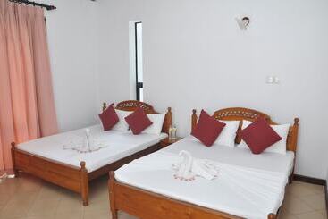 Pensão Shakuna Villa