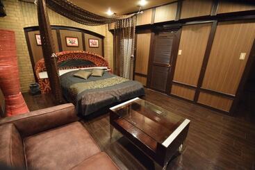 فندق Nuda By H Seven