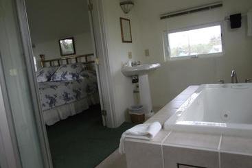 فندق صغير Glenacres Historic Inn