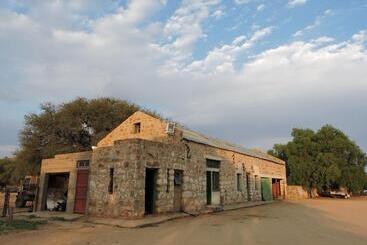 هتل Savanna Guest Farm