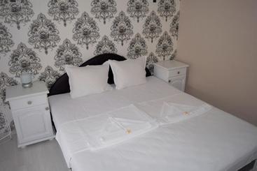 ペンション Guest House Gloria