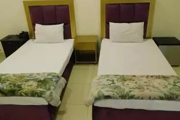 Pensão Royal Castle Guest House