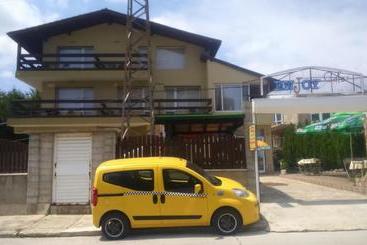 펜션 Enjoy Guest House