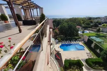 Vello Apartments