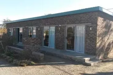 ペンション Onze Rust Guest House And Caravanpark