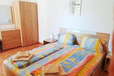 پانسیون Guest House Bogat Beden