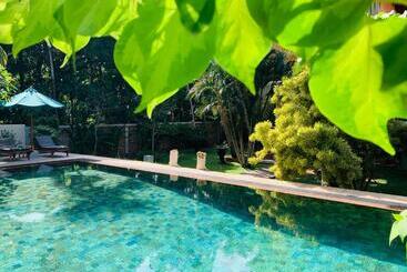 Pensió Shangri Lanka Villa