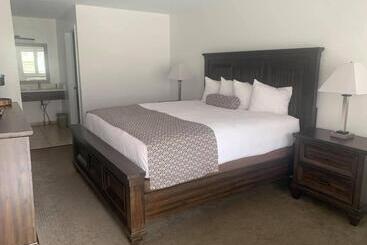 旅馆 Hanging Lake Inn