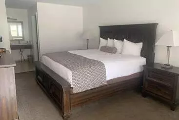 Retkeilymaja Hanging Lake Inn