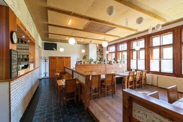 膳宿费 Penzión Manín