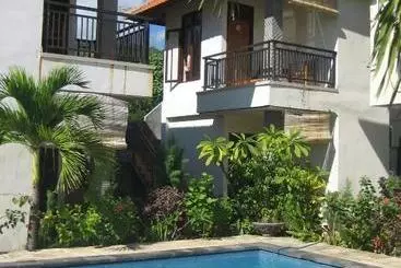 Pansiyon Lucky Paradise Bungalows On The Beach