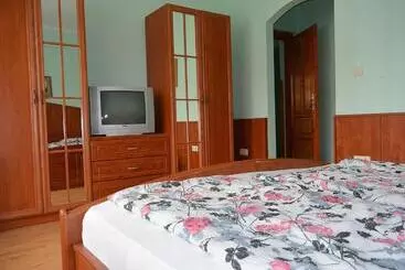 Sasi Panzió 2