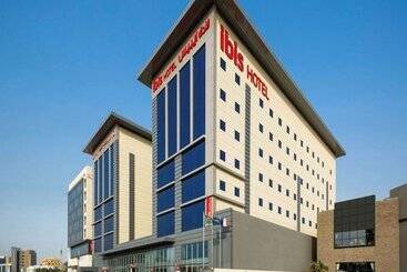 בית מלון כפרי Ibis Jeddah Malik Road