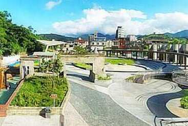 تختخواب و صبحانه Bouti Kids Bnb