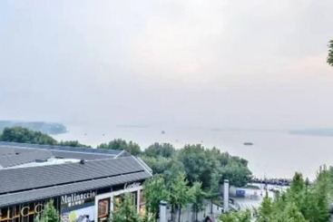 Candice Hotel Apartment