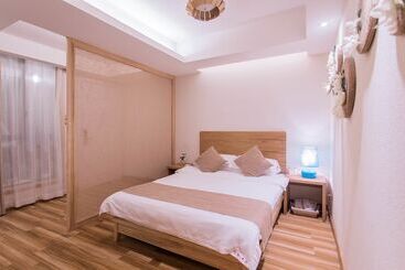 Hotel Wuyishan Old Street Sen Live British Inn